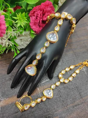 Hand jewellery online sale